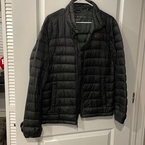 Men’s Tommy Hilfiger packable jacket size small